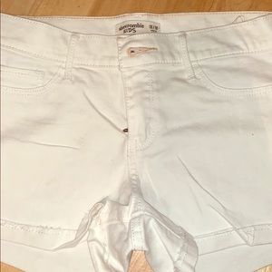 Abercrombie KIDS white shorts